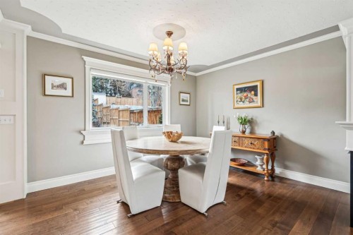 315 45 Avenue Sw, Calgary, AB - Indoor Photo Showing Dining Room
