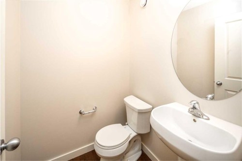 38 Nolanfield Road Nw, Calgary, AB - Indoor Photo Showing Bathroom