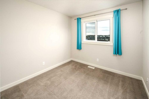 38 Nolanfield Road Nw, Calgary, AB - Indoor Photo Showing Other Room