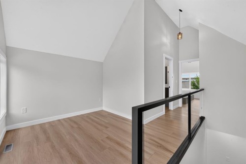 2022 12 Avenue Sw, Calgary, AB - Indoor Photo Showing Other Room