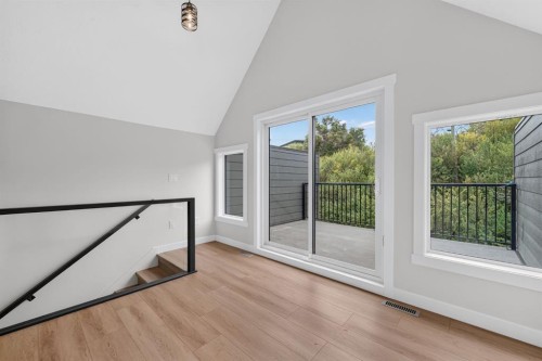 2022 12 Avenue Sw, Calgary, AB - Indoor Photo Showing Other Room