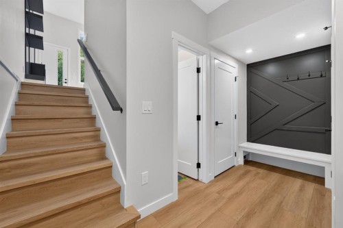 2022 12 Avenue Sw, Calgary, AB - Indoor Photo Showing Other Room