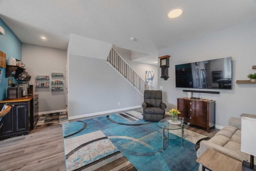 85 Legacy Glen Point Se, Calgary, AB - Indoor Photo Showing Living Room