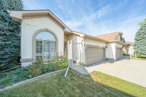 22 Douglas Woods Park Se, Calgary, AB - Outdoor