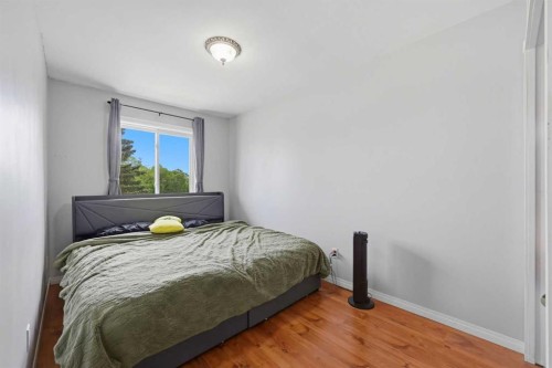 7 Falshire Close Ne, Calgary, AB - Indoor Photo Showing Bedroom