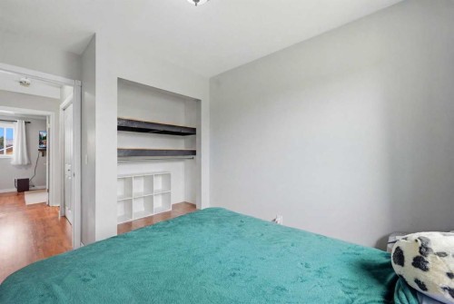 7 Falshire Close Ne, Calgary, AB - Indoor Photo Showing Bedroom