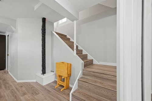 7 Falshire Close Ne, Calgary, AB - Indoor Photo Showing Other Room