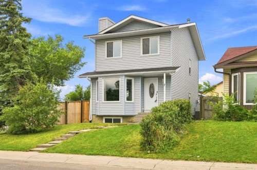 7 Falshire Close Ne, Calgary, AB - Outdoor