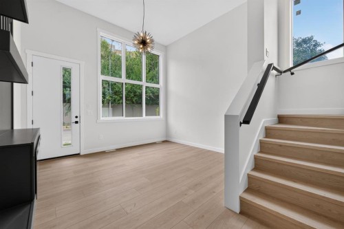 2024 12 Avenue Sw, Calgary, AB - Indoor Photo Showing Other Room
