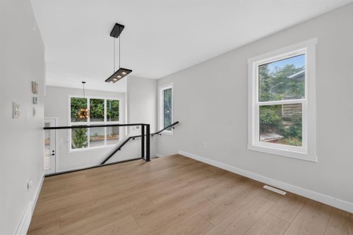 2024 12 Avenue Sw, Calgary, AB - Indoor Photo Showing Other Room