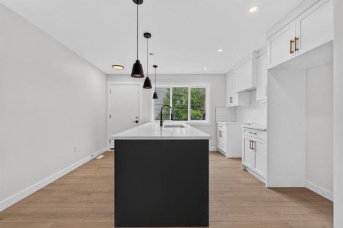 2024 12 Avenue Sw, Calgary, AB - Indoor Photo Showing Kitchen