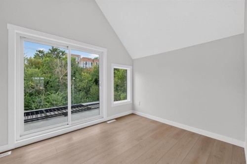 2024 12 Avenue Sw, Calgary, AB - Indoor Photo Showing Other Room