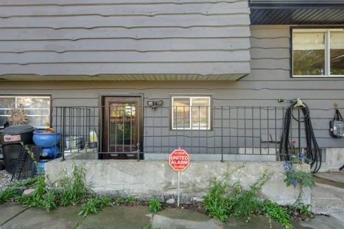 35 Rundlemere Place Ne, Calgary, AB - Outdoor