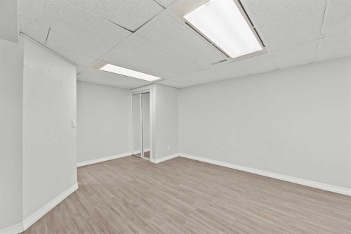 875 Pinecliff Drive Ne, Calgary, AB - Indoor Photo Showing Other Room
