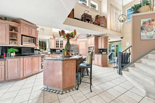 236 Chaparral Drive Se, Calgary, AB - Indoor Photo Showing Kitchen