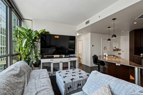 705-220 12 Avenue Se, Calgary, AB - Indoor Photo Showing Other Room