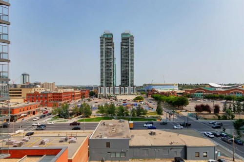 705-220 12 Avenue Se, Calgary, AB - Outdoor With View