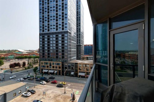 705-220 12 Avenue Se, Calgary, AB - Outdoor