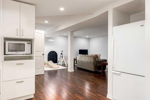 6223 Silver Ridge Drive Nw, Calgary, AB - Indoor