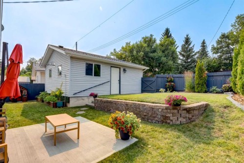 6223 Silver Ridge Drive Nw, Calgary, AB - Outdoor