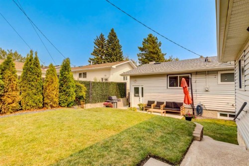 6223 Silver Ridge Drive Nw, Calgary, AB - Outdoor