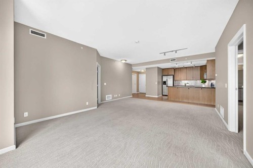 2403-210 15 Avenue Se, Calgary, AB - Indoor Photo Showing Other Room