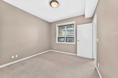 2403-210 15 Avenue Se, Calgary, AB - Indoor Photo Showing Other Room