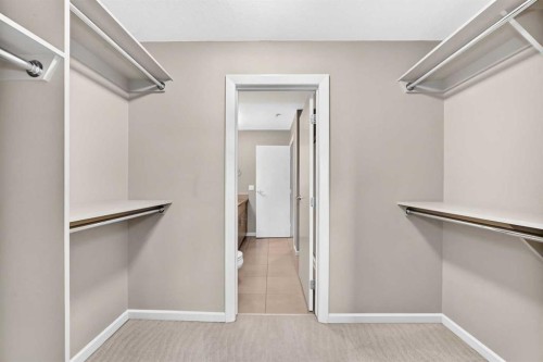 2403-210 15 Avenue Se, Calgary, AB - Indoor With Storage