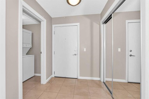 2403-210 15 Avenue Se, Calgary, AB - Indoor Photo Showing Laundry Room