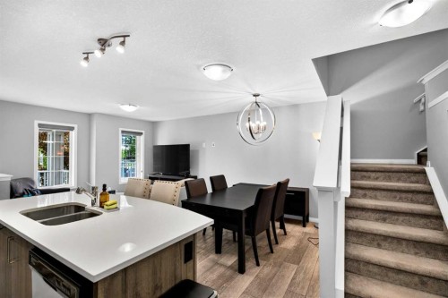 30 Yorkville Boulevard Sw, Calgary, AB - Indoor