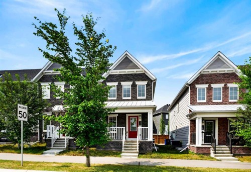 30 Yorkville Boulevard Sw, Calgary, AB - Outdoor With Facade
