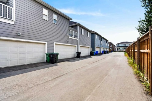 30 Yorkville Boulevard Sw, Calgary, AB - Outdoor With Exterior