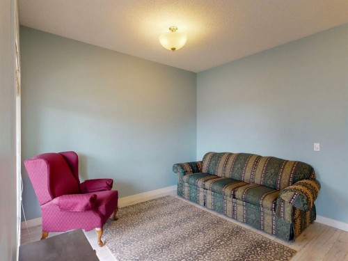 122 Midtown Boulevard Sw, Airdrie, AB - Indoor Photo Showing Other Room