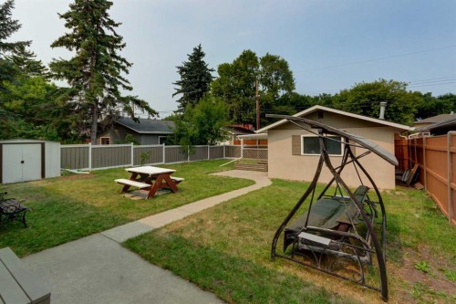 328 86 Avenue Se, Calgary, AB - Outdoor