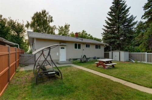 328 86 Avenue Se, Calgary, AB - Outdoor