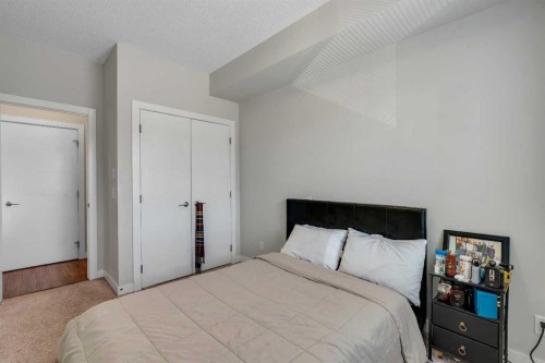 108-8 Sage Hill Terrace Nw, Calgary, AB - Indoor Photo Showing Bedroom