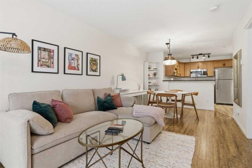 202-1833 11 Avenue Sw, Calgary, AB - Indoor Photo Showing Other Room