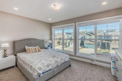 155 Lucas Terrace Nw, Calgary, AB - Indoor Photo Showing Bedroom