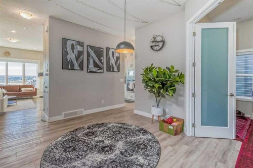 155 Lucas Terrace Nw, Calgary, AB - Indoor Photo Showing Other Room