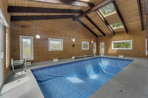 2930 Oakmoor Crescent Sw, Calgary, AB - Indoor Photo Showing Other Room With In Ground Pool