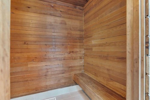 2930 Oakmoor Crescent Sw, Calgary, AB - Indoor Photo Showing Other Room