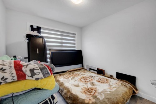 56 Corner Meadows Park Ne, Calgary, AB - Indoor Photo Showing Bedroom