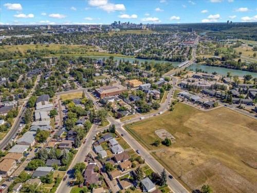 6131 33 Avenue Nw, Calgary, AB - Outdoor With View