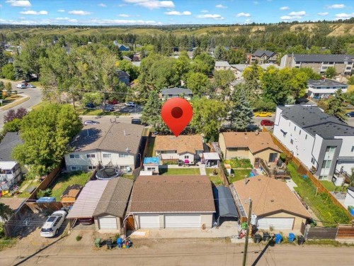 6131 33 Avenue Nw, Calgary, AB - Outdoor With View