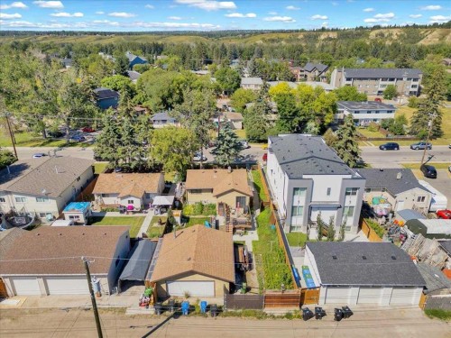 6131 33 Avenue Nw, Calgary, AB - Outdoor With View