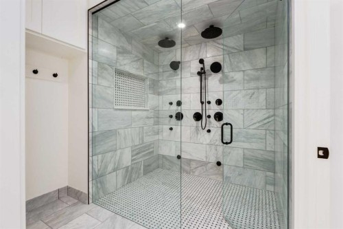212 Hawk'S Landing Rise, Priddis Greens, AB - Indoor Photo Showing Bathroom