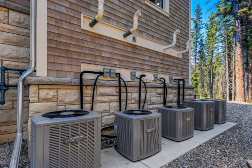 212 Hawk'S Landing Rise, Priddis Greens, AB - Outdoor