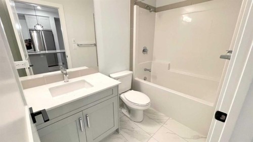 115-40 Sage Hill Nw, Calgary, AB - Indoor Photo Showing Bathroom