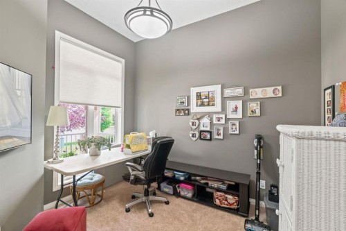 204 Sunset Square, Cochrane, AB - Indoor Photo Showing Office