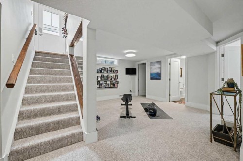 3809 Parkhill Street Sw, Calgary, AB - Indoor